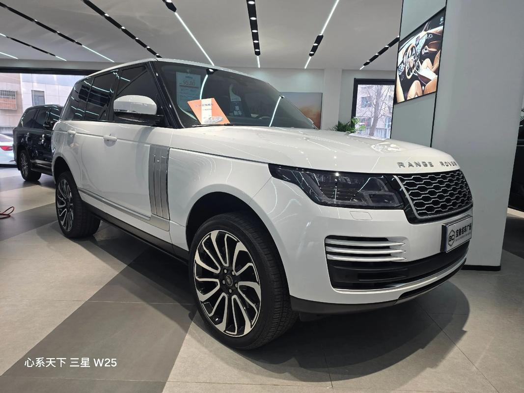 【路虎行政2022款报价及图片,路虎行政2022款大改谍照】