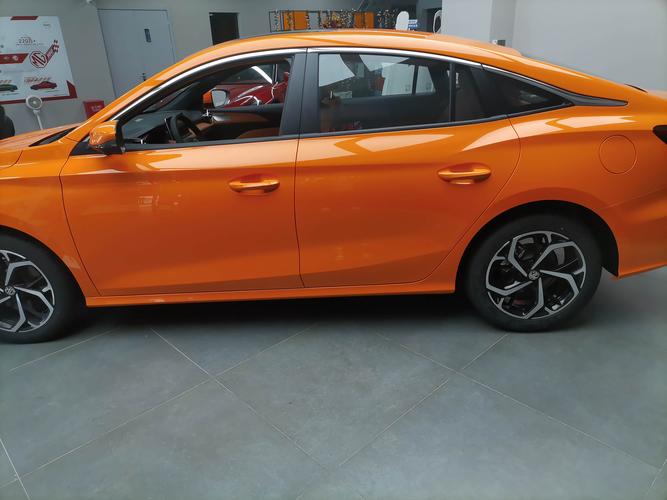 【家用车买什么车好,家用车买什么车型最实用】