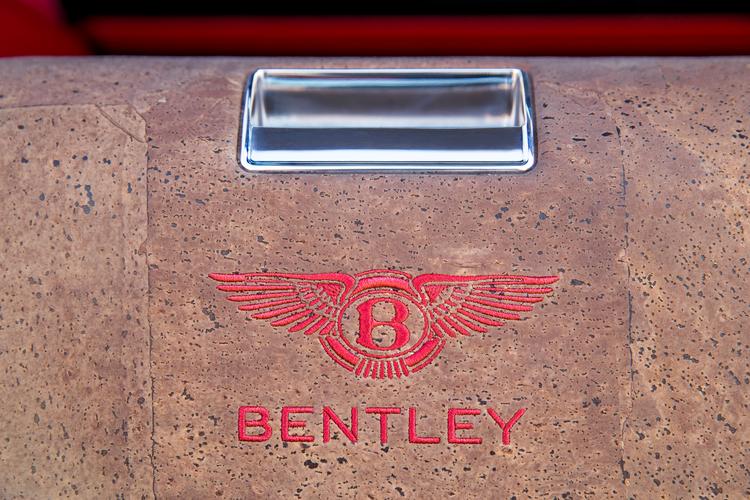 宾利汽车标志的含义,宾利的车标是什么意思