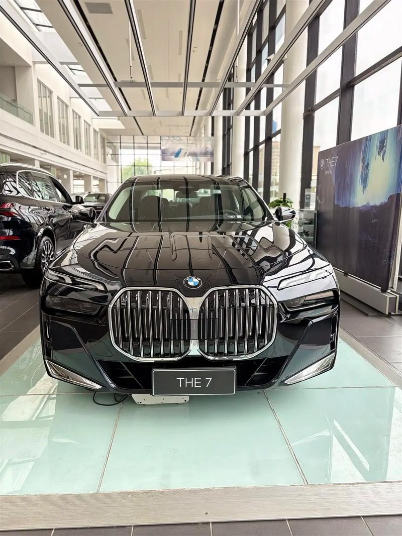 宝马700li什么时候出的,宝马700系列