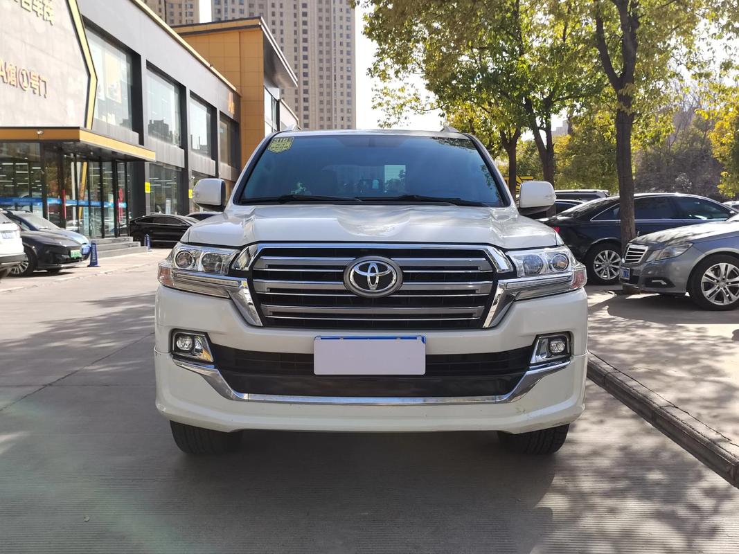 兰德酷路泽v6多少钱价格表 兰德酷路泽2020款v6价格