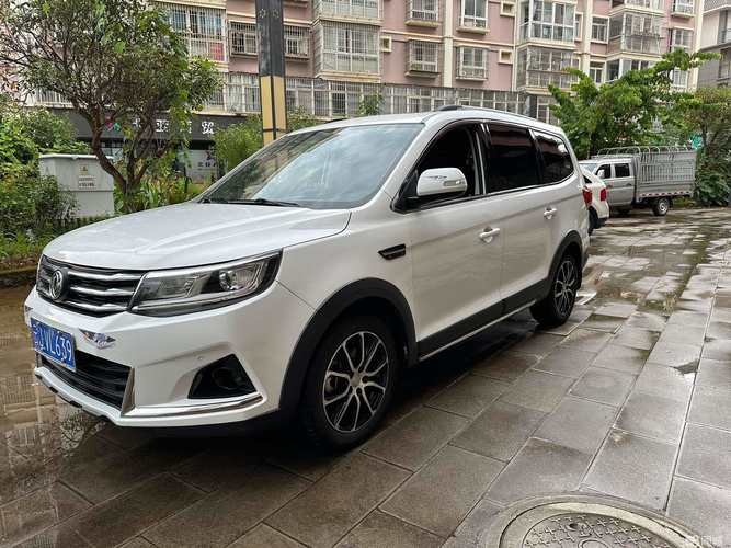 东风风行sx6图片(东风风行SX6图片白色)