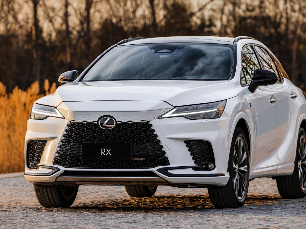 凌志suv新款40万左右/凌志suv车型400价格及图片