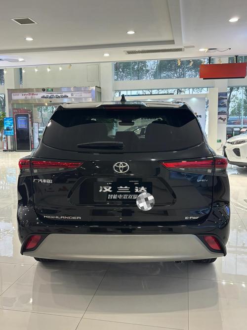 【丰田七座汉兰达价格及图片,丰田7座汉兰达suv图片】