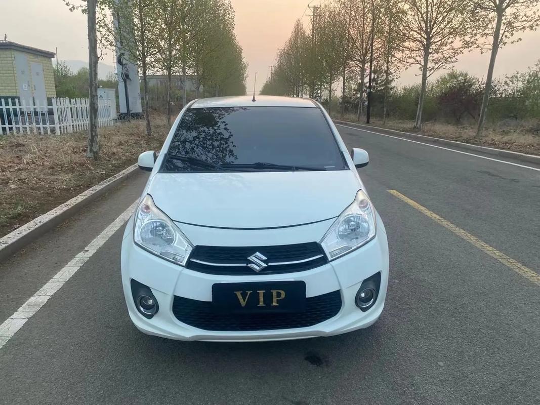 【长安铃木奥拓图片,长安铃木奥拓图片大全】