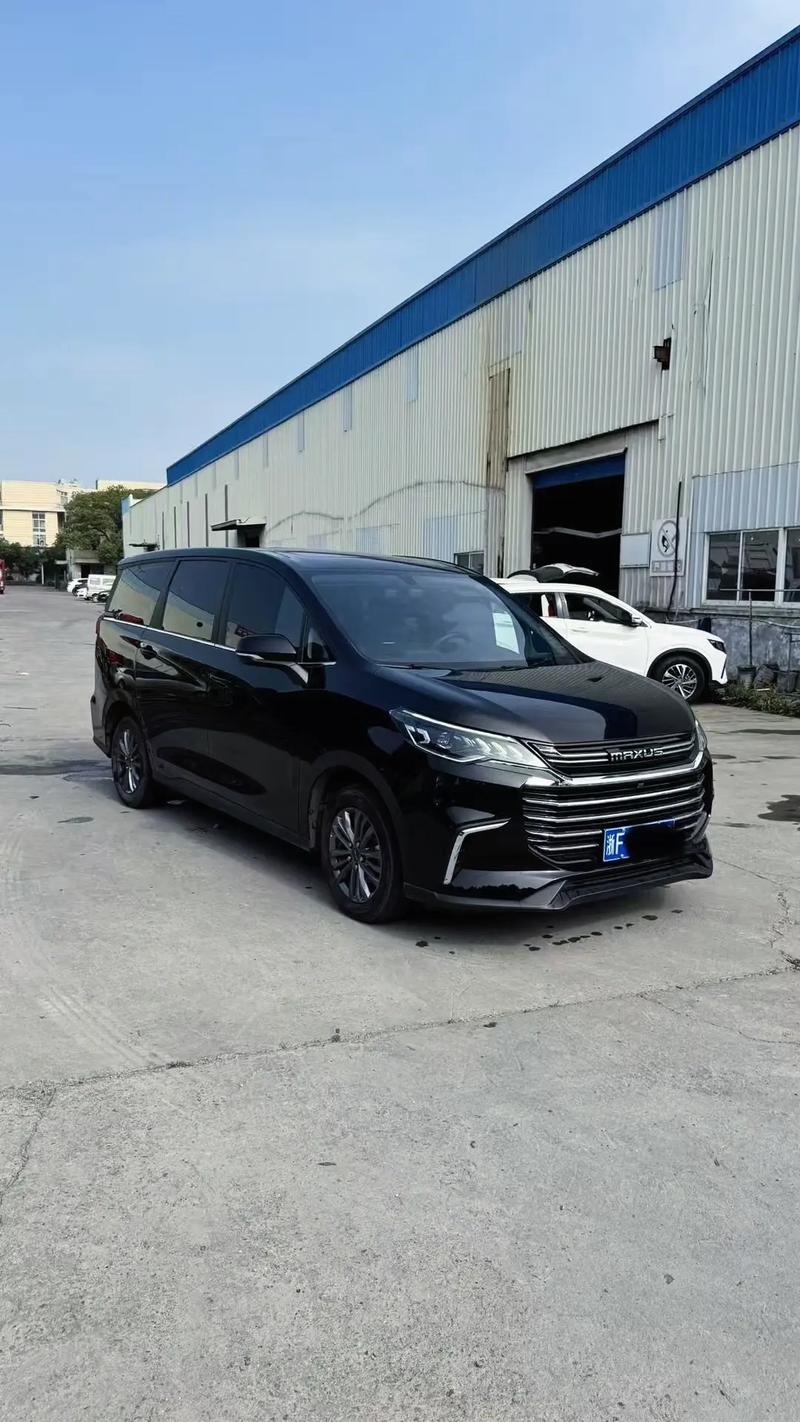 上汽大通商务车七座图片及报价,上汽大通7座商务车最新款