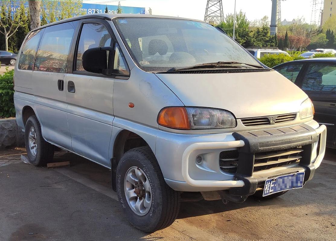 四驱得利卡面包车,4驱得利卡