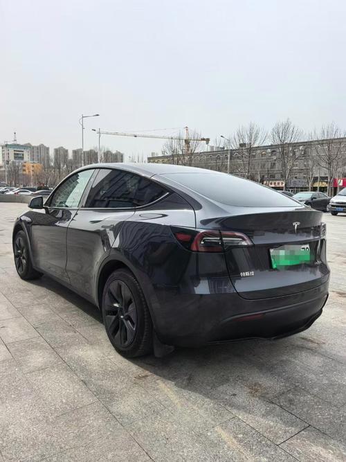 特斯拉跑车多少钱一台(特斯拉跑车大概多少钱)