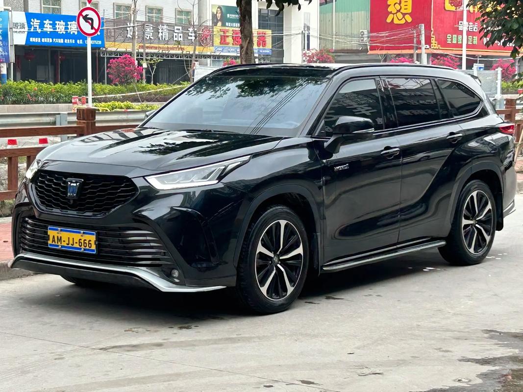 丰田皇冠陆放suv2022全新款价格(丰田皇冠陆放suv价格及图片)