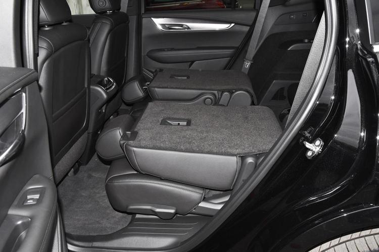 凯迪拉克xt6图片(凯迪拉克xt6图片座位)