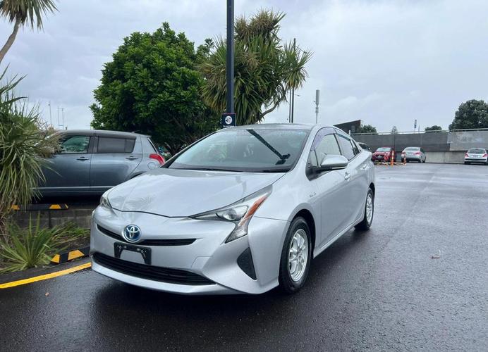 丰田普锐斯2019款报价(丰田普锐斯2019款报价多少)