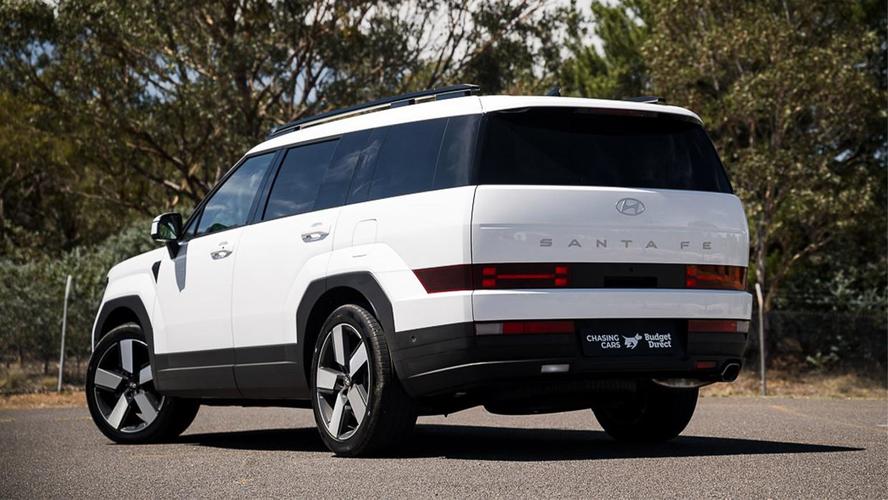 【现代胜达怎么样,现代胜达2025款报价及图片及价格】