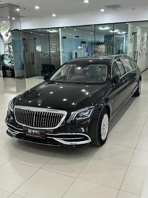 1200万的迈巴赫是哪款/1200万迈巴赫好潇洒