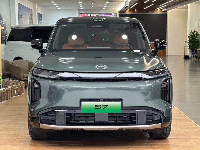 传祺纯电动轿车最新款 传祺纯电动汽车价与图片