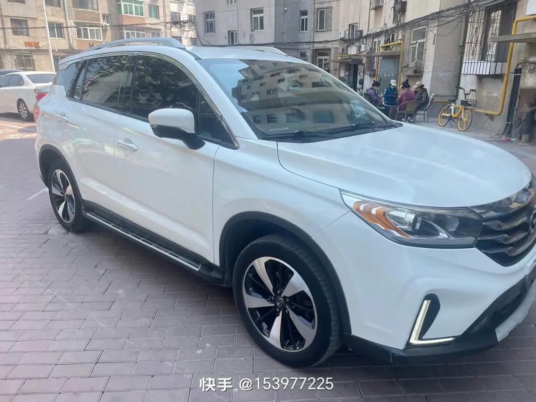 传祺gs42018款自动豪华版 传祺gs42018款豪华图解