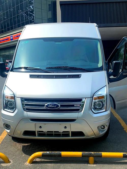 【福特全顺柴油版七座最新款,福特全顺柴油版七座最新款图片】