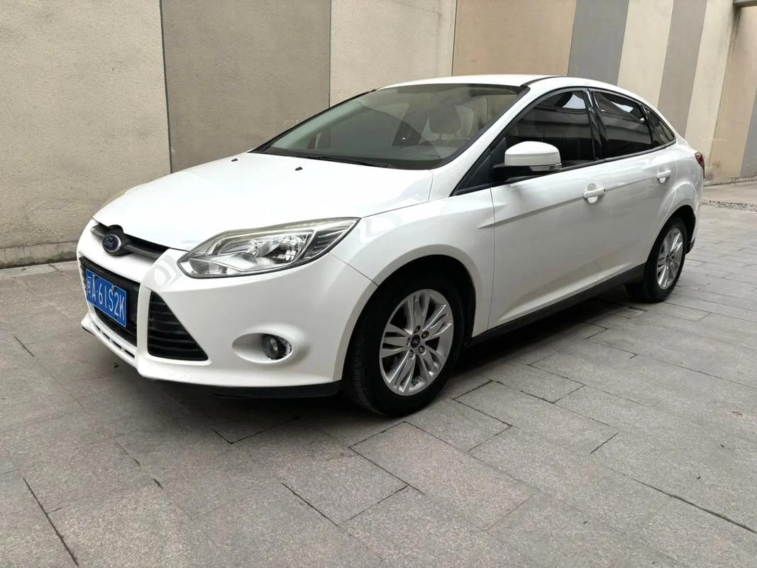 2012款新福克斯图片 2012款新福克斯上市时间