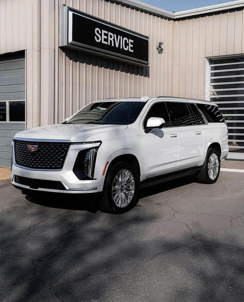 【凯迪拉克suv凯雷德报价,凯迪拉克凯雷德2020款图片】