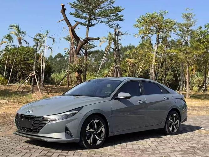 北京现代伊兰特手动挡的多少钱(北京现代伊兰特2021款手动挡)