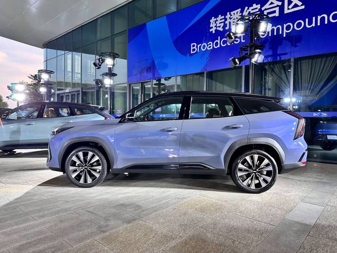 吉利博越l多少钱 吉利新博越l价格及图片