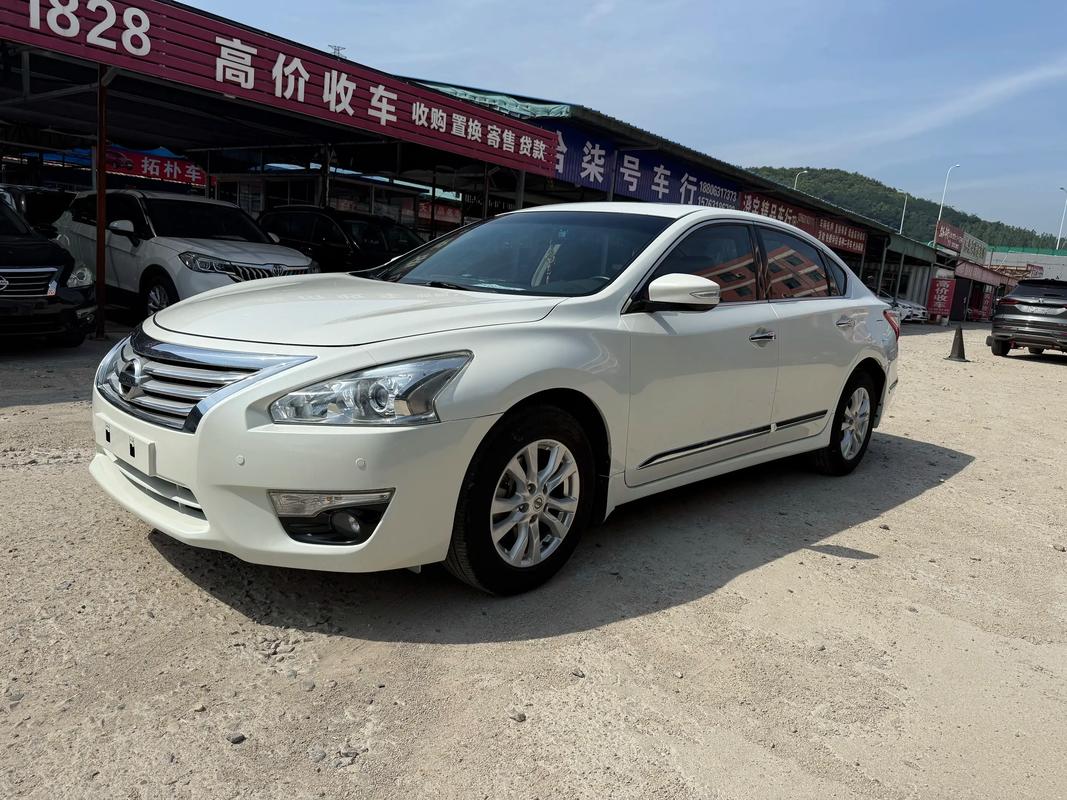 尼桑天籁2014款二手车 尼桑天籁二手车价格14年