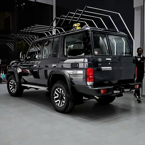 丰田越野车霸道多少钱/丰田霸道越野价格及图片大全