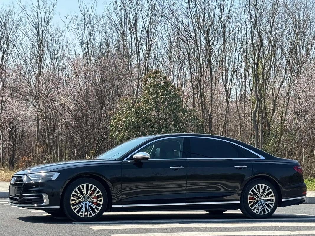 【2018款奥迪a8lw12报价,2018款奥迪a8l55tfsi报价】