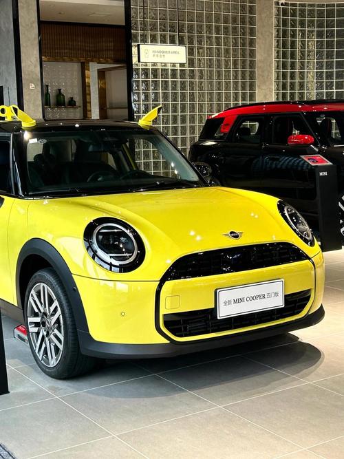 小型两厢燃油车,小型两厢燃油车排名