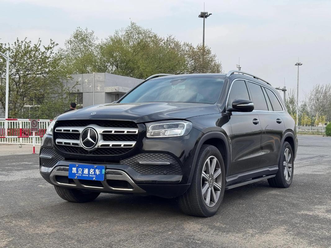 【奔驰gls450参数,20款奔驰gls450参数】