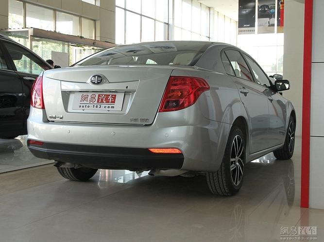 13年奔腾b50二手车价格(13年奔腾b50图片)