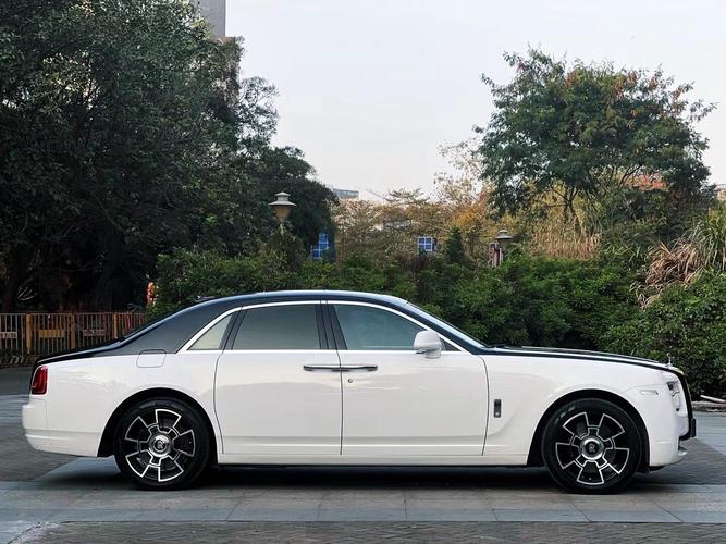 【劳斯莱斯古斯特价钱,劳斯莱斯古斯特车型】