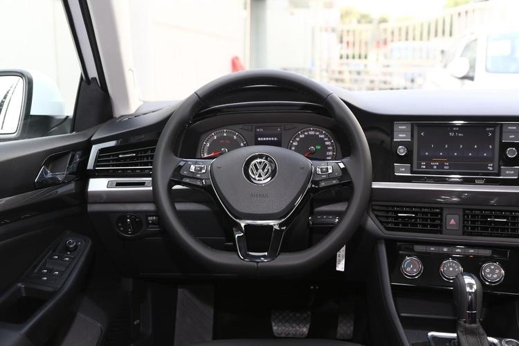 【2018款宝来图片,2018款宝来图片 内饰】