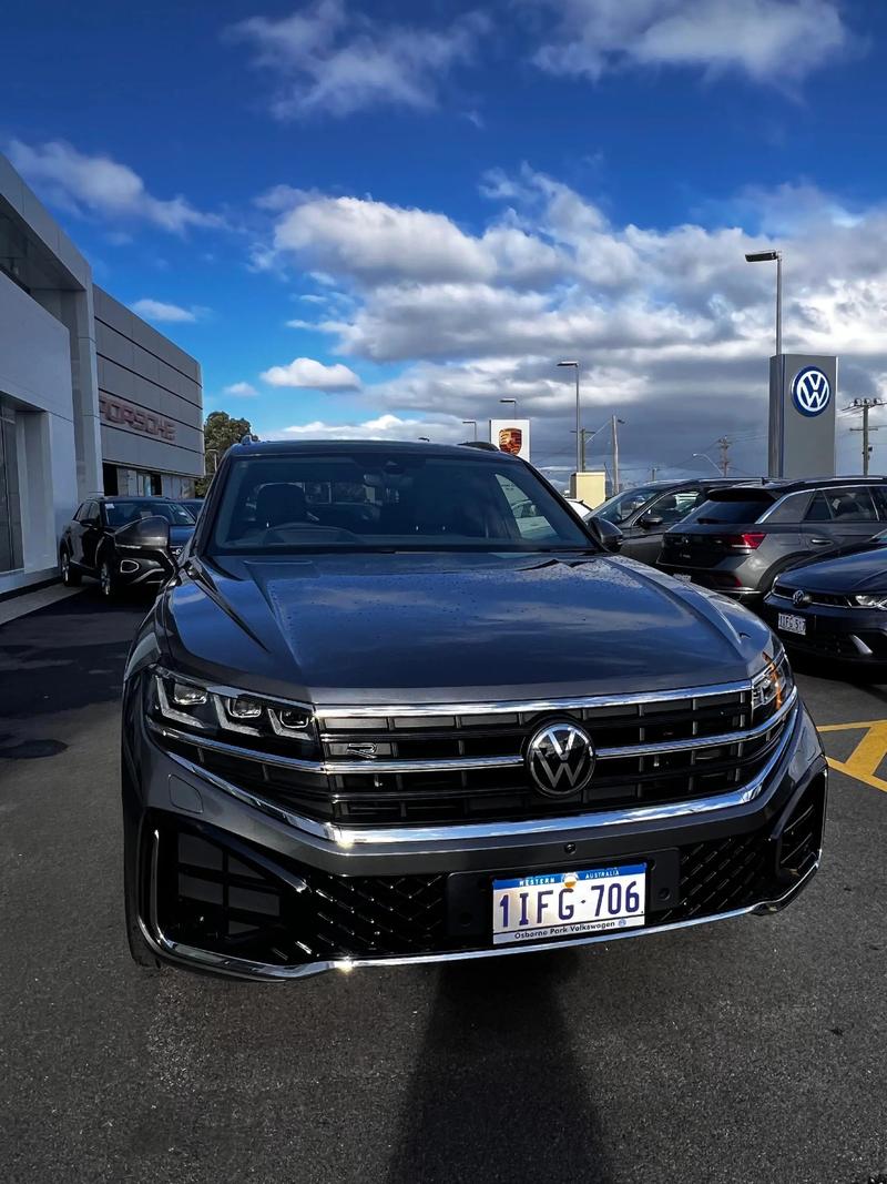 2023款大众途锐图片,2022款大众途锐谍照