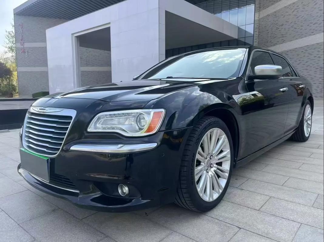 克莱斯勒300c2022款,克莱斯勒300c试驾