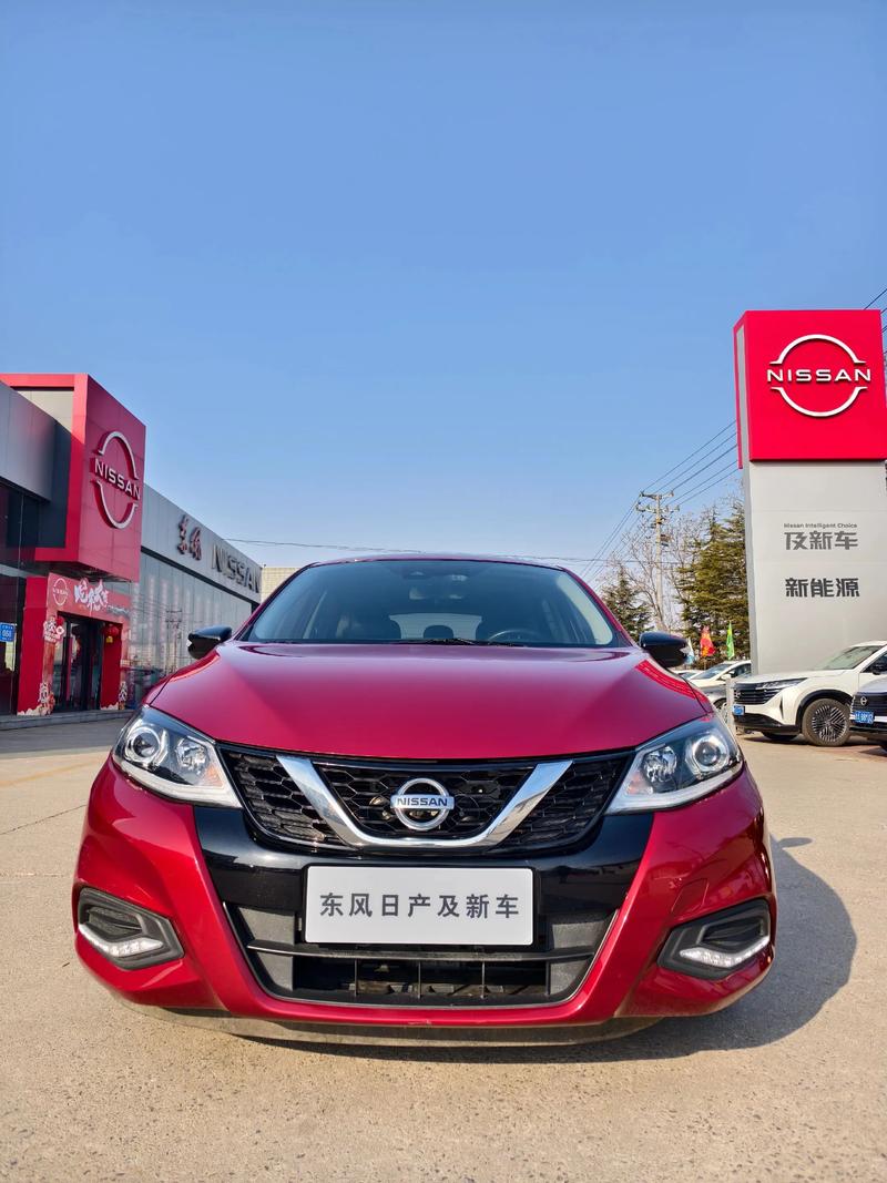 【日产小轿车图片大全,日产小型车图片】