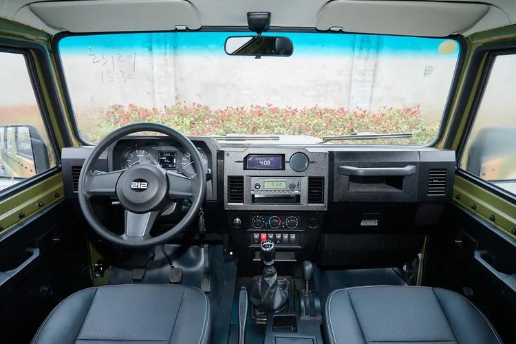 北汽212狙击手内饰图片,2021款北汽212谍照