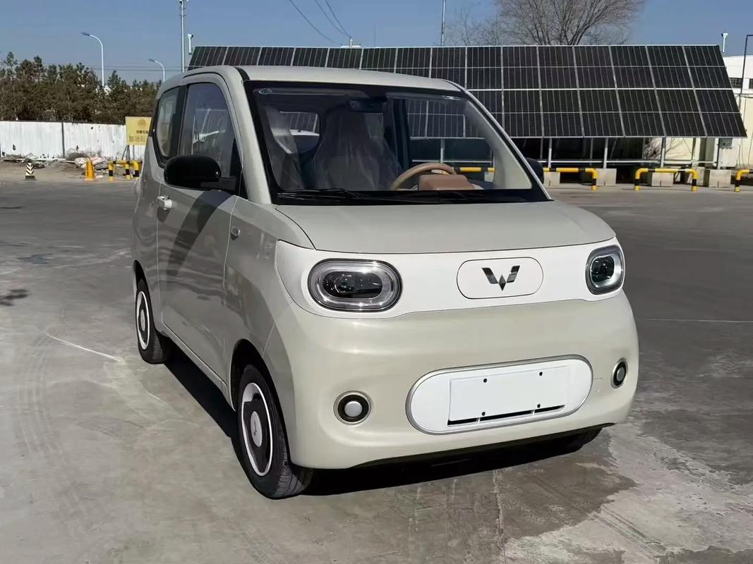 五菱mini电动车价格及图片(五菱电动汽车新款2020新款mini)