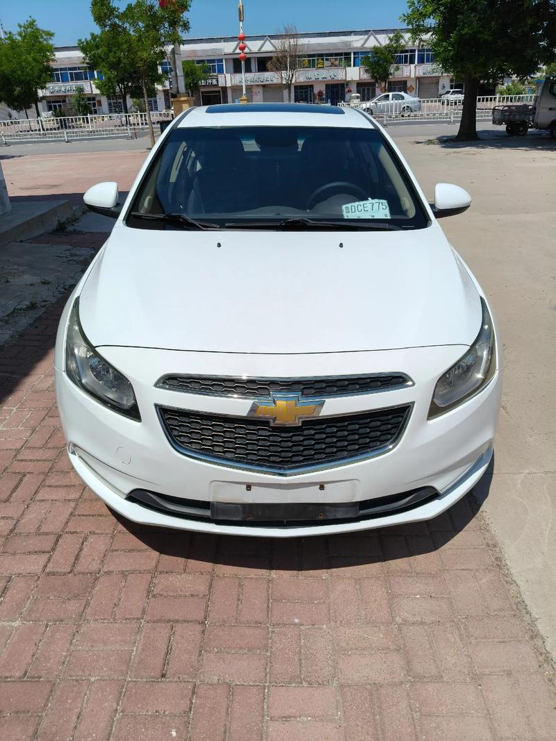 一六年雪佛兰科鲁兹多少钱/雪佛兰科鲁兹16年二手值多少