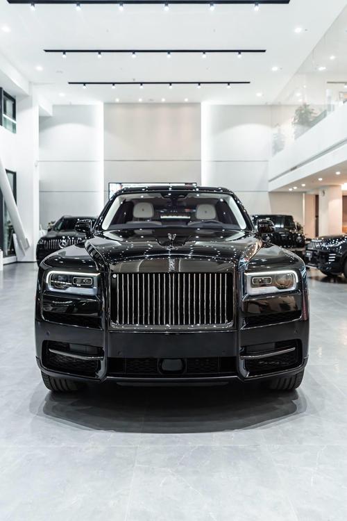 劳斯莱斯车图片大全/劳斯莱斯车图片大全及价格