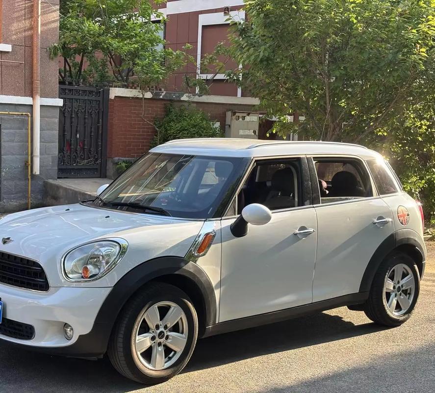 【宝马小型轿车,宝马牌小型轿车】