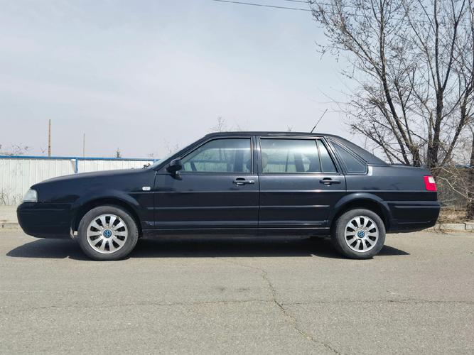 07年桑塔纳3000值多少钱 07年的桑塔纳多少钱