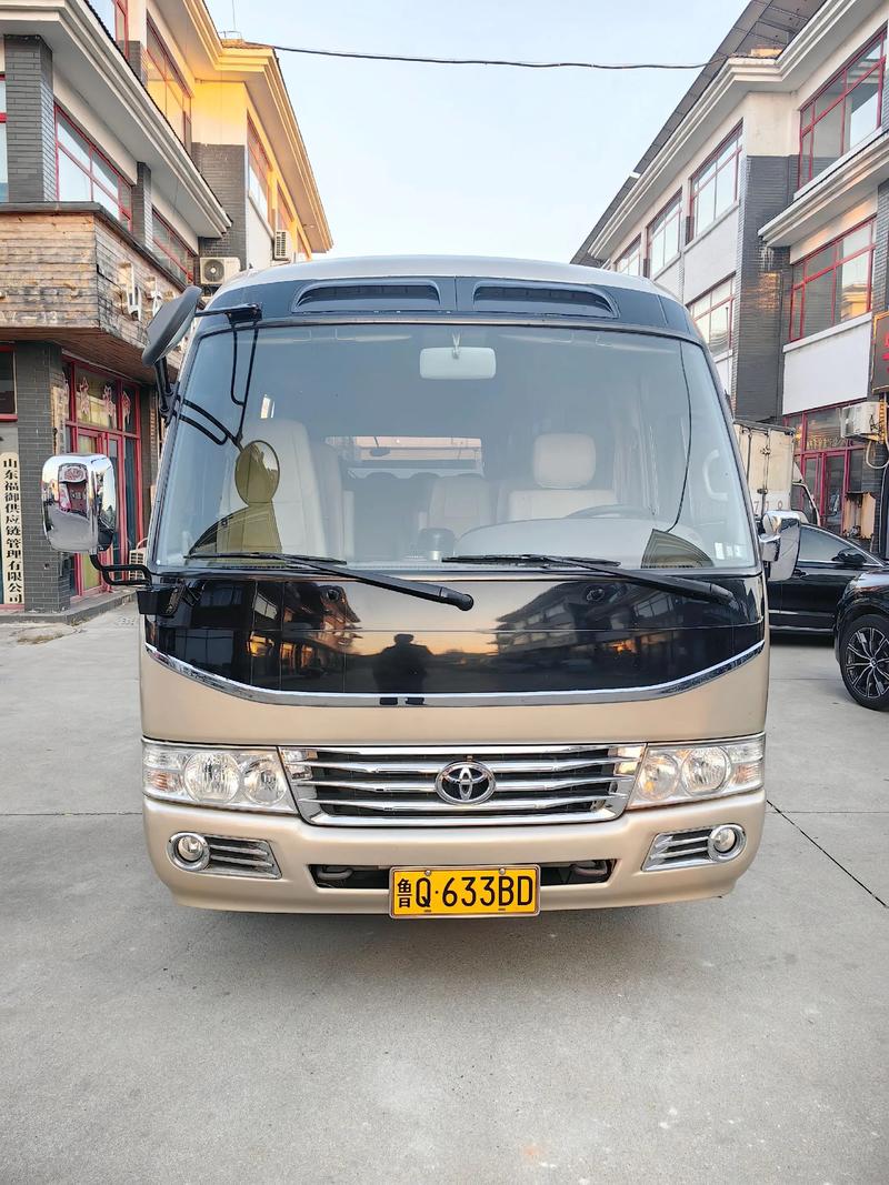 丰田9座考斯特商务车,丰田9座考斯特商务车价格