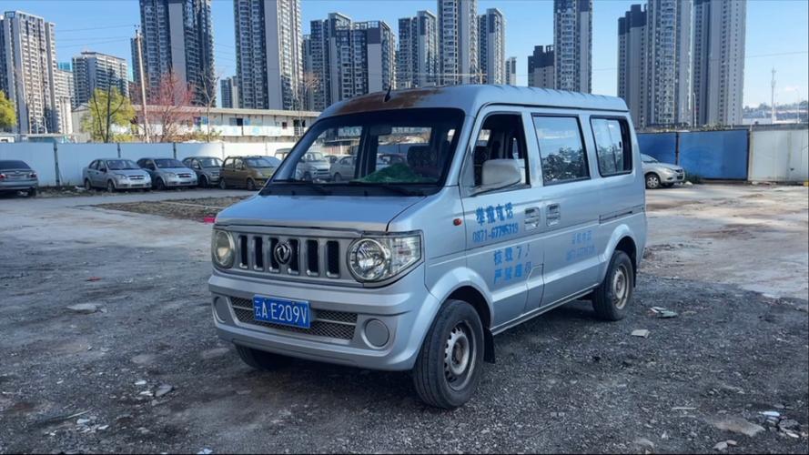 二手车面包车五六千,二手车面包车6000元有图片吗